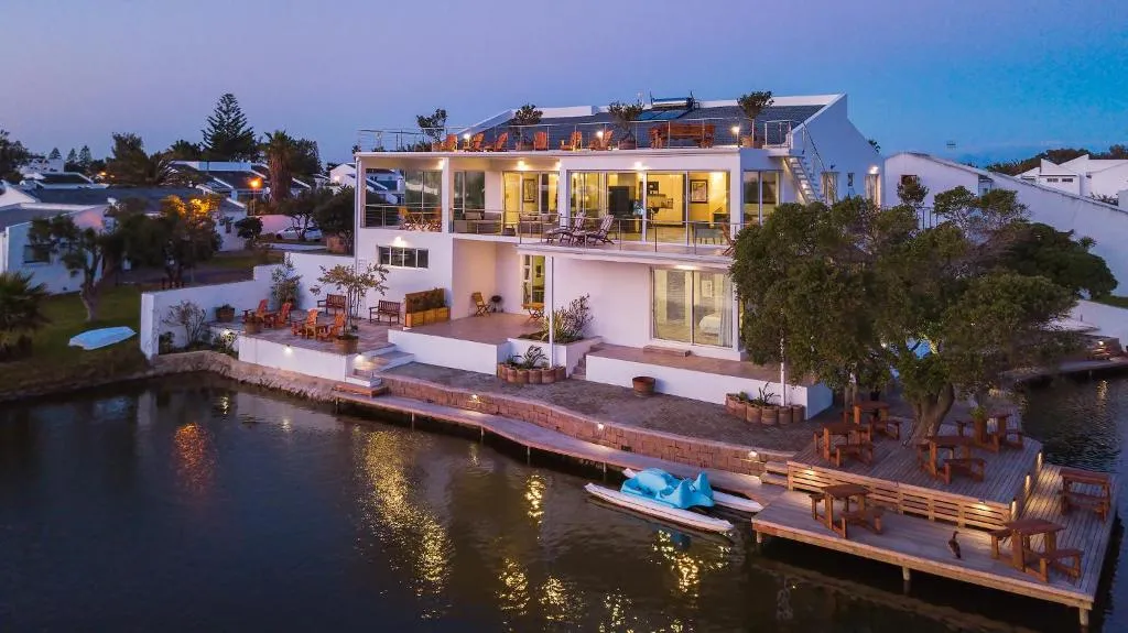 Marina Views 